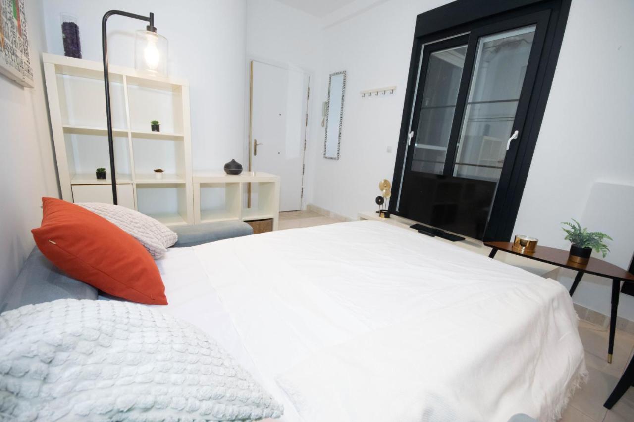 For You Rentals Apartamento Temporal Con Encanto En Malasana Min24 Madrid Extérieur photo