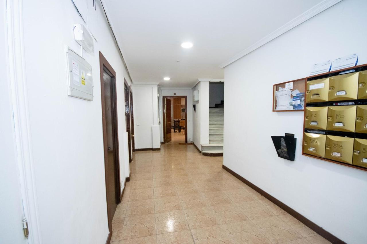 For You Rentals Apartamento Temporal Con Encanto En Malasana Min24 Madrid Extérieur photo