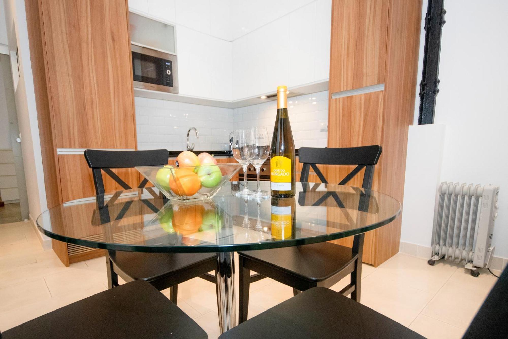 For You Rentals Apartamento Temporal Con Encanto En Malasana Min24 Madrid Extérieur photo
